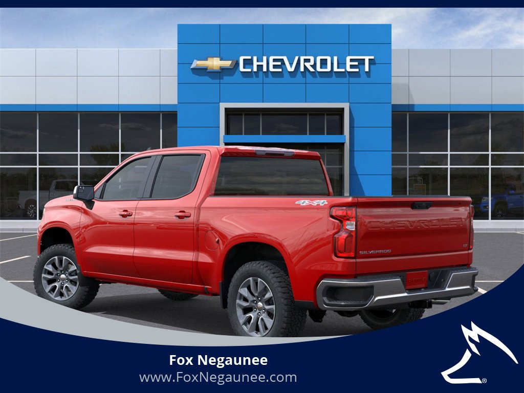 2026 Chevrolet Silverado photo 3