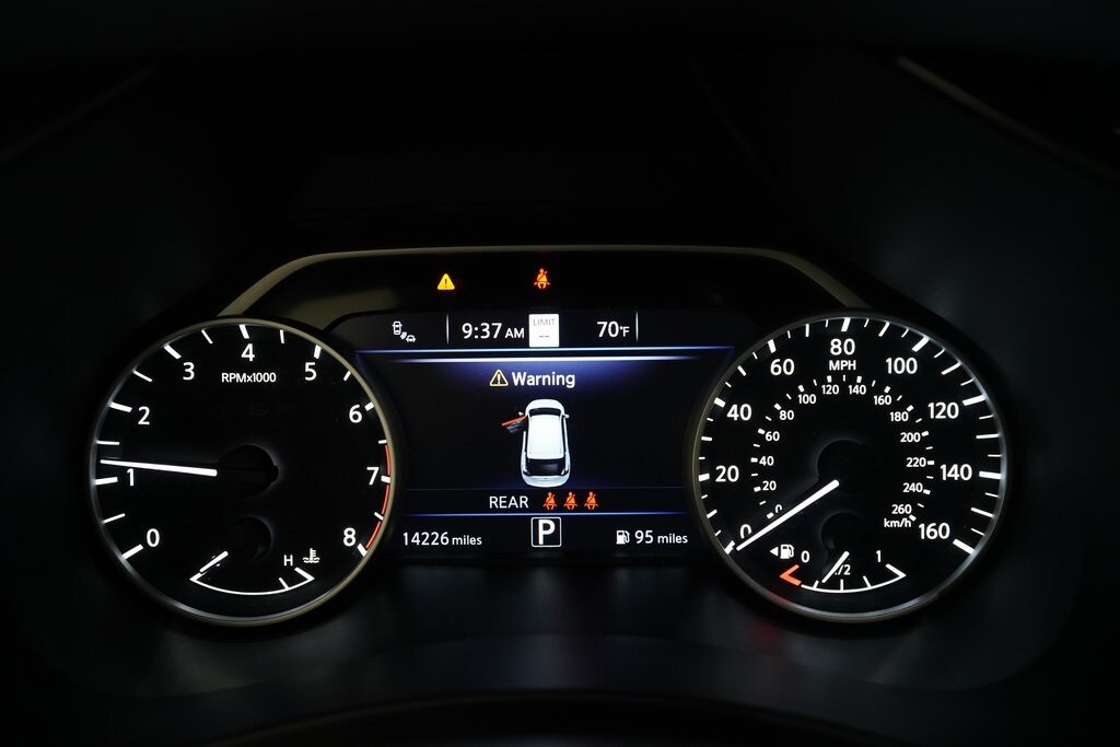 2024 Nissan Murano Platinum photo 2