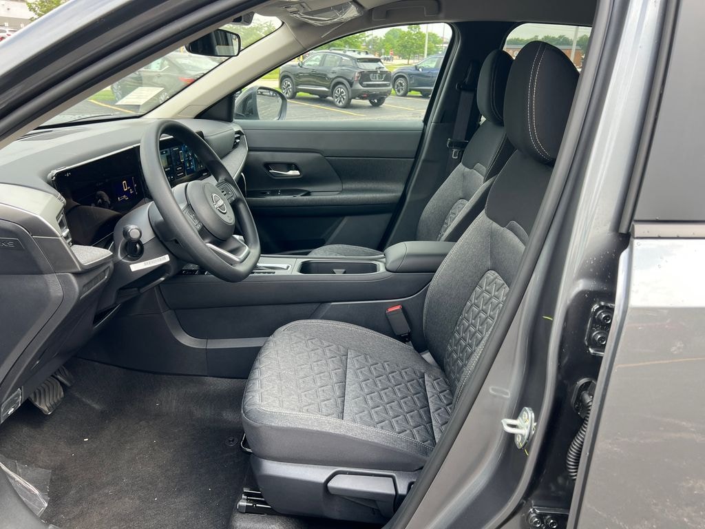 New 2026 Nissan Kicks SV SUV