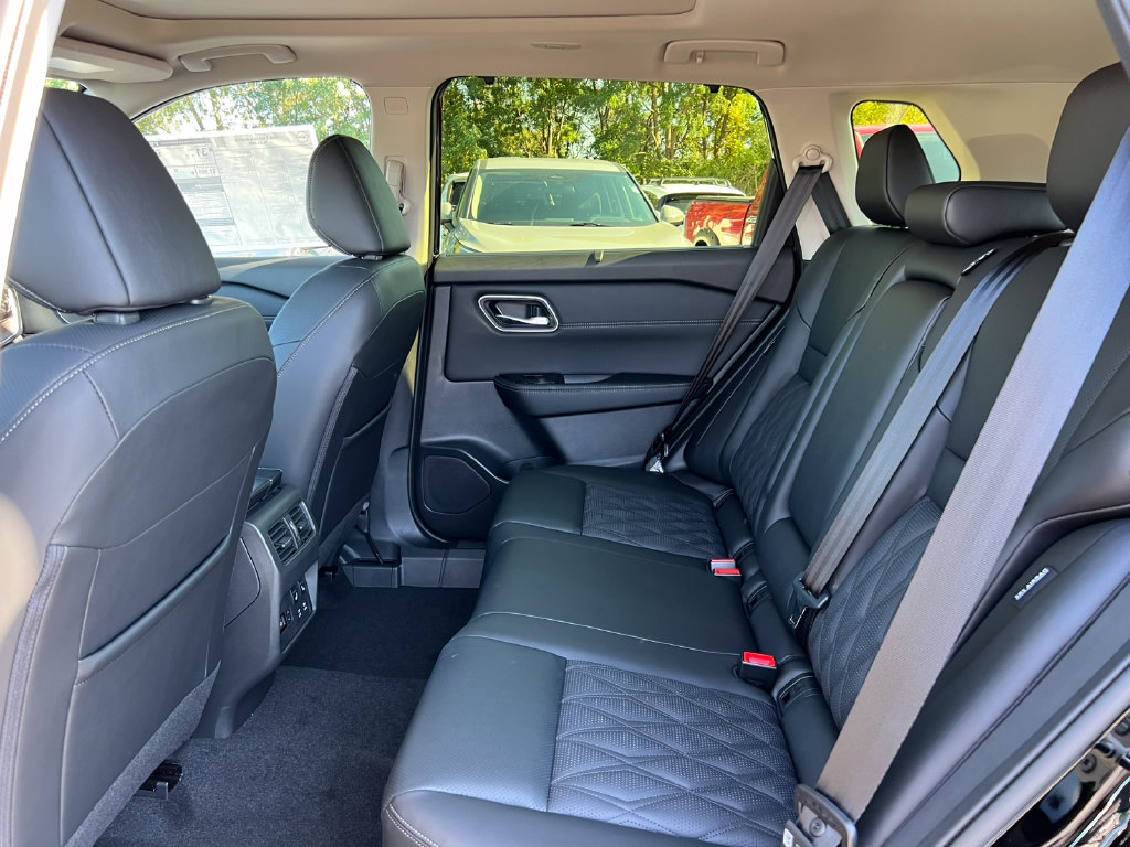 New 2026 Nissan Rogue Platinum SUV