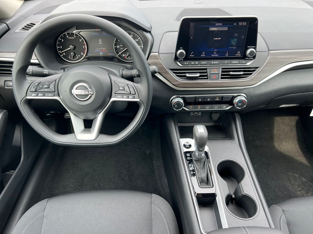 New 2026 Nissan Altima 2.5 SV Sedan