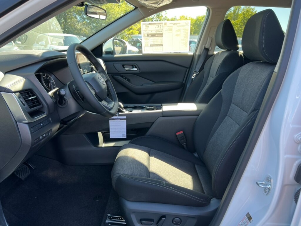 New 2026 Nissan Rogue SV SUV