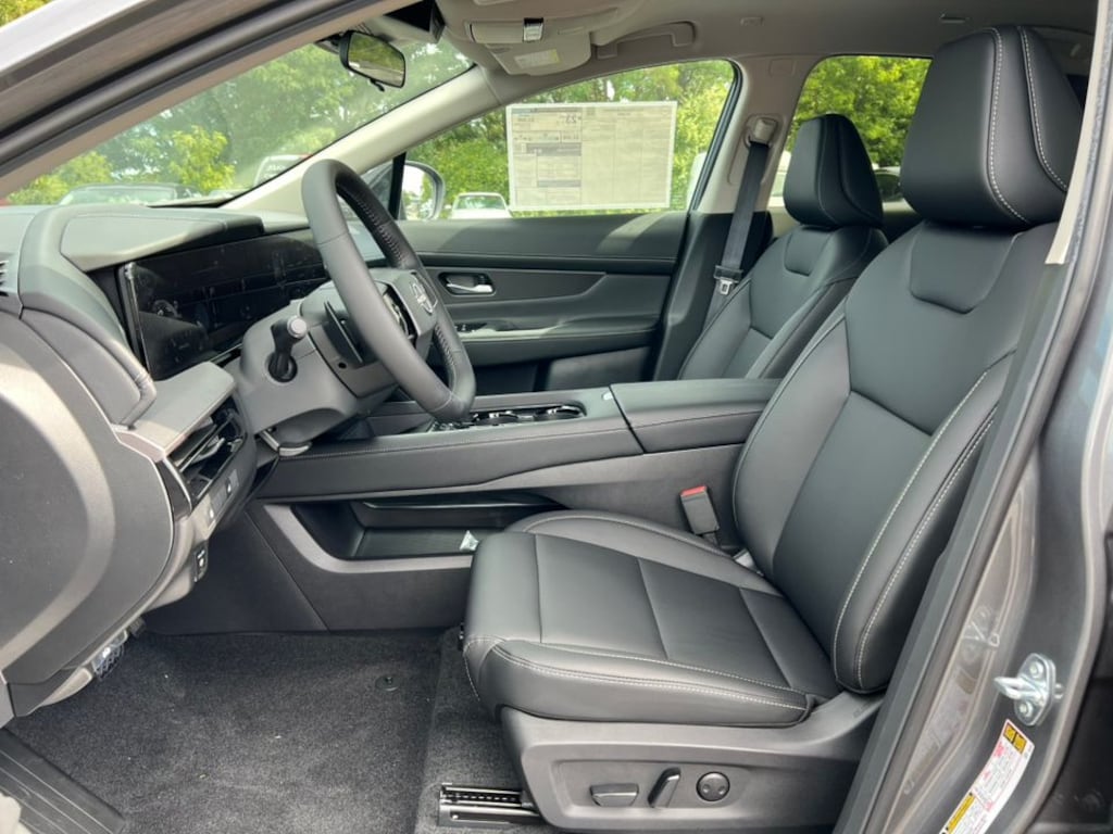 New 2025 Nissan Murano SV SUV