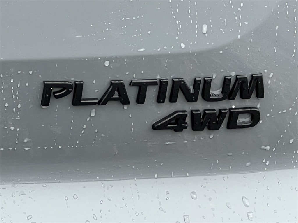 New 2025 Nissan Pathfinder Platinum SUV
