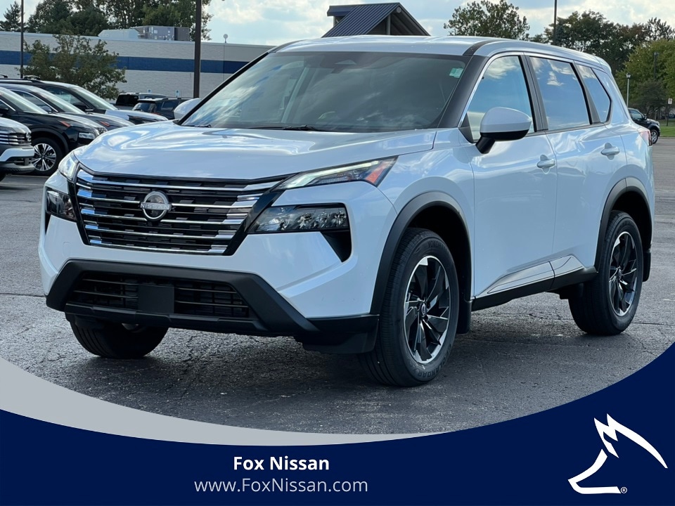 2026 Nissan Rogue SV's photo