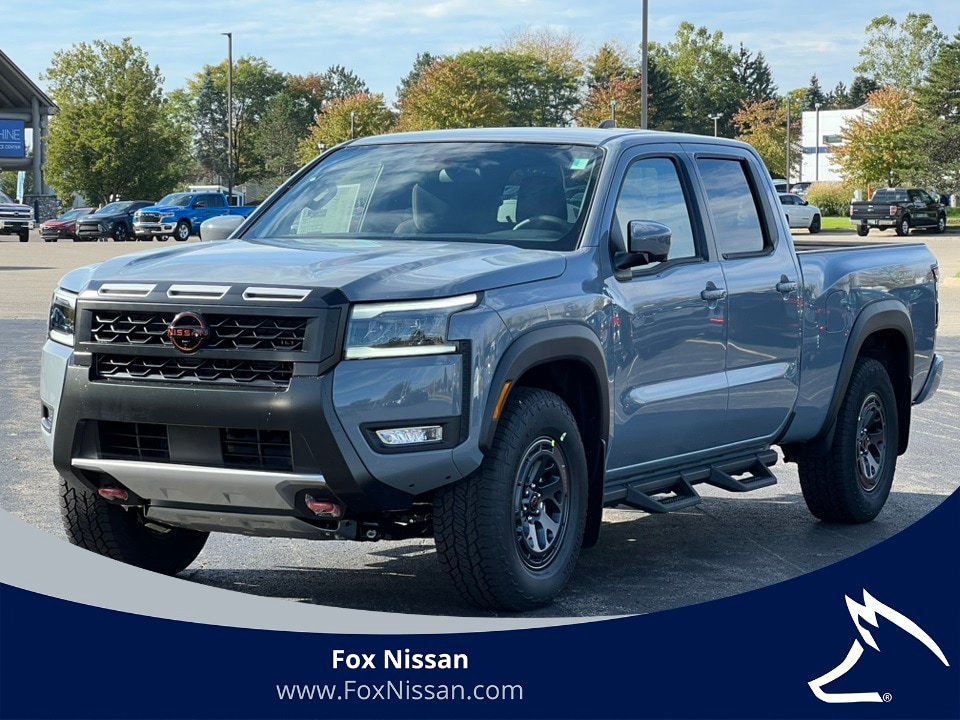 2026 Nissan Frontier PRO-4X's photo