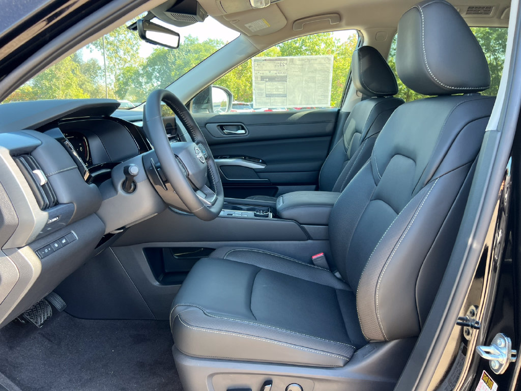 New 2026 Nissan Pathfinder SL SUV