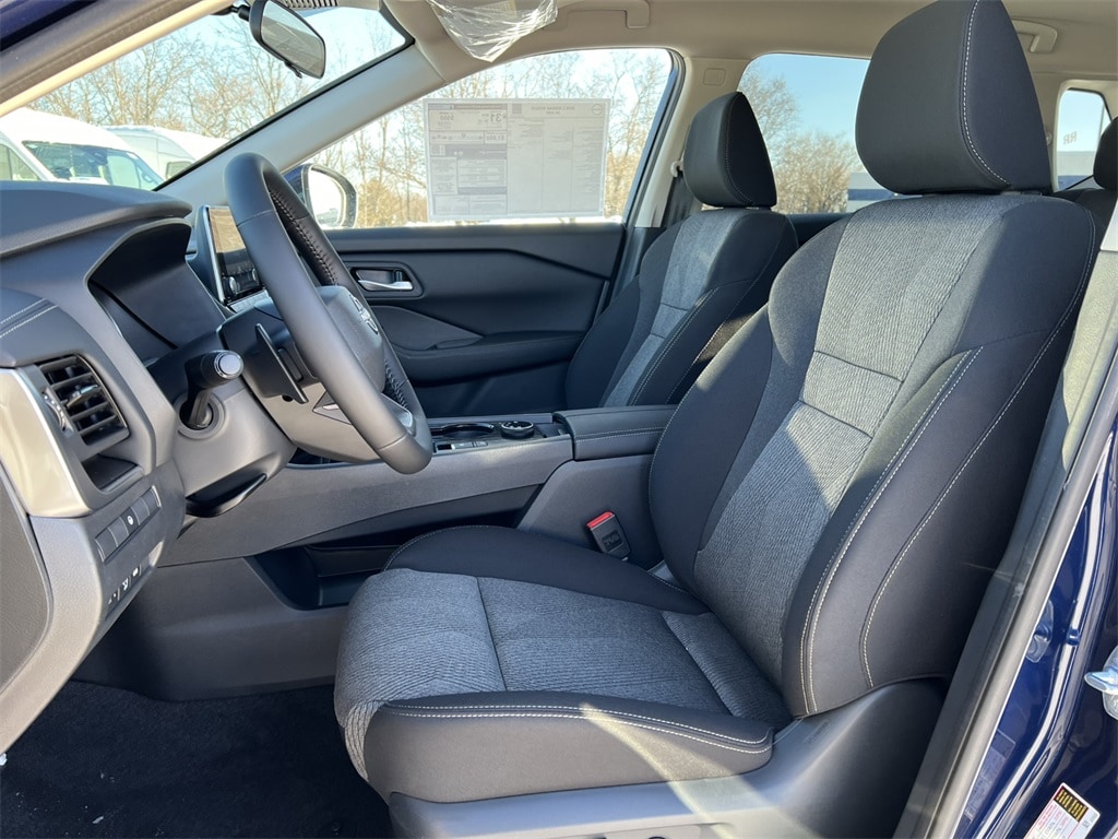 New 2026 Nissan Rogue SV SUV