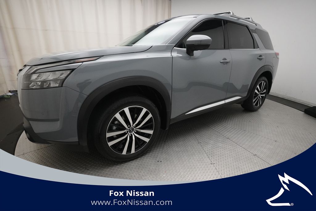 2025 Nissan Pathfinder's photo