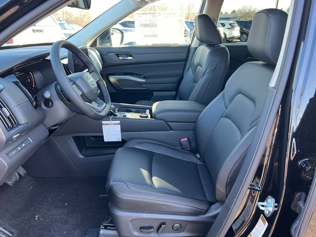 New 2026 Nissan Pathfinder SL SUV