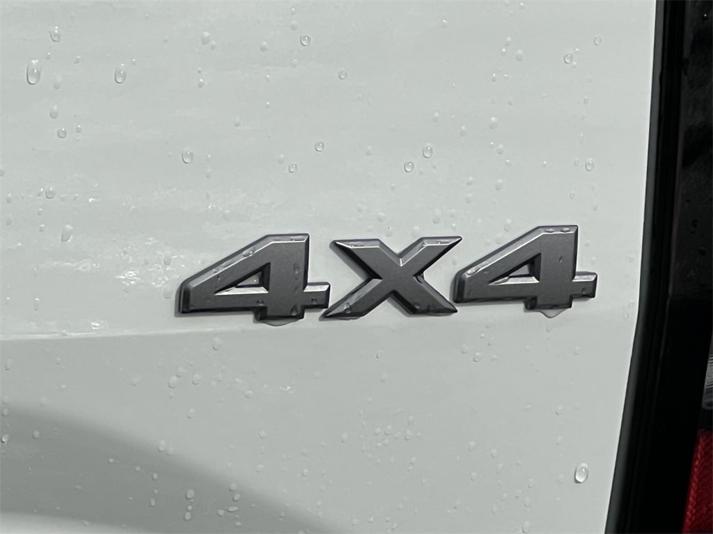 New 2026 Nissan Frontier SV Truck Crew Cab