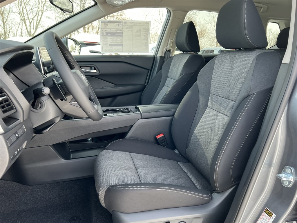 New 2026 Nissan Rogue SV SUV