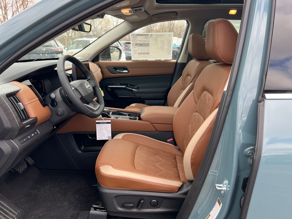 New 2026 Nissan Pathfinder Platinum SUV