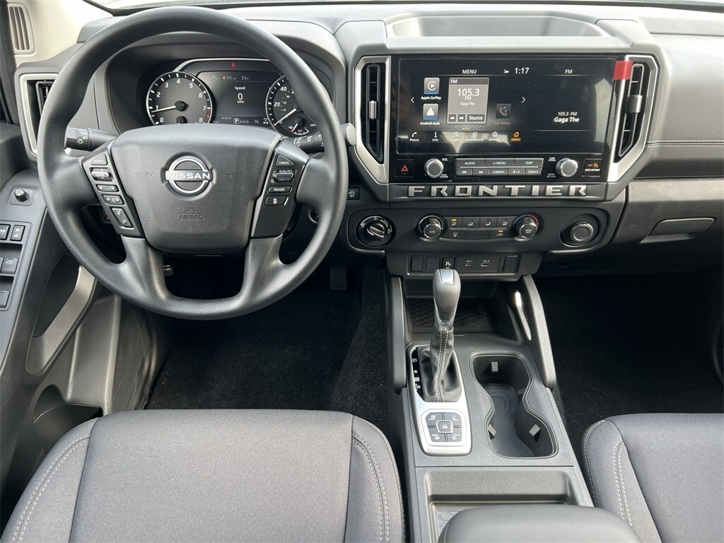 2026 Nissan Frontier SV photo 2