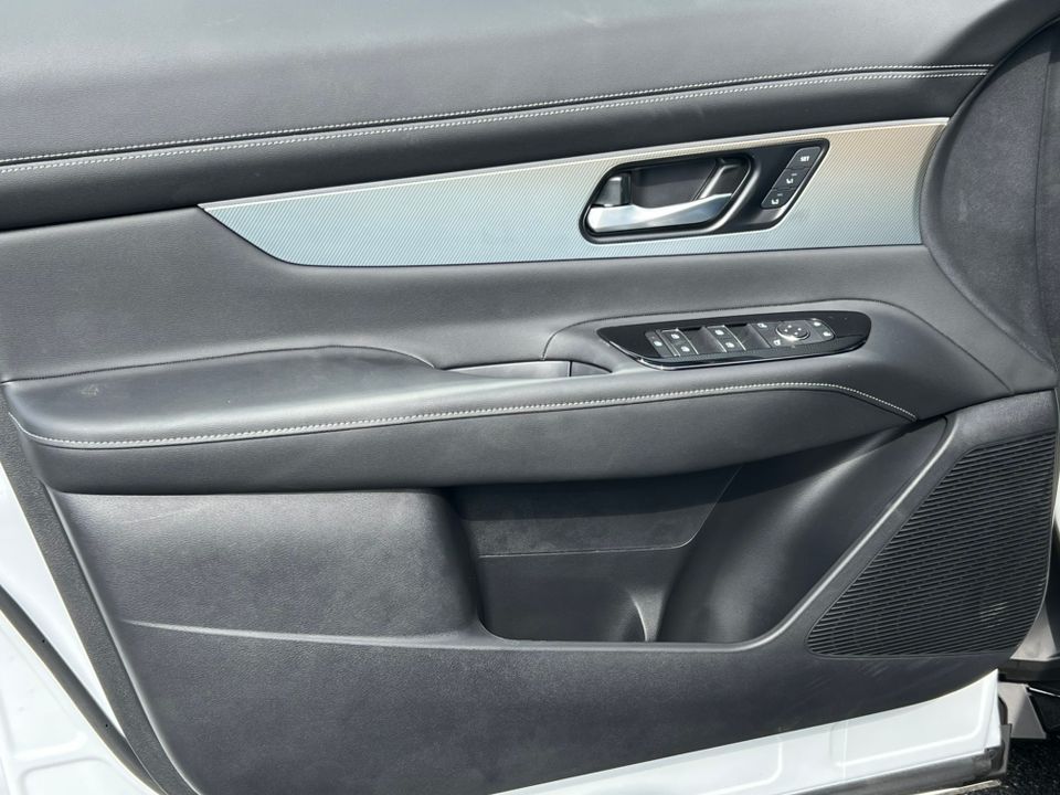 2025 Nissan Murano SL - Photo 13