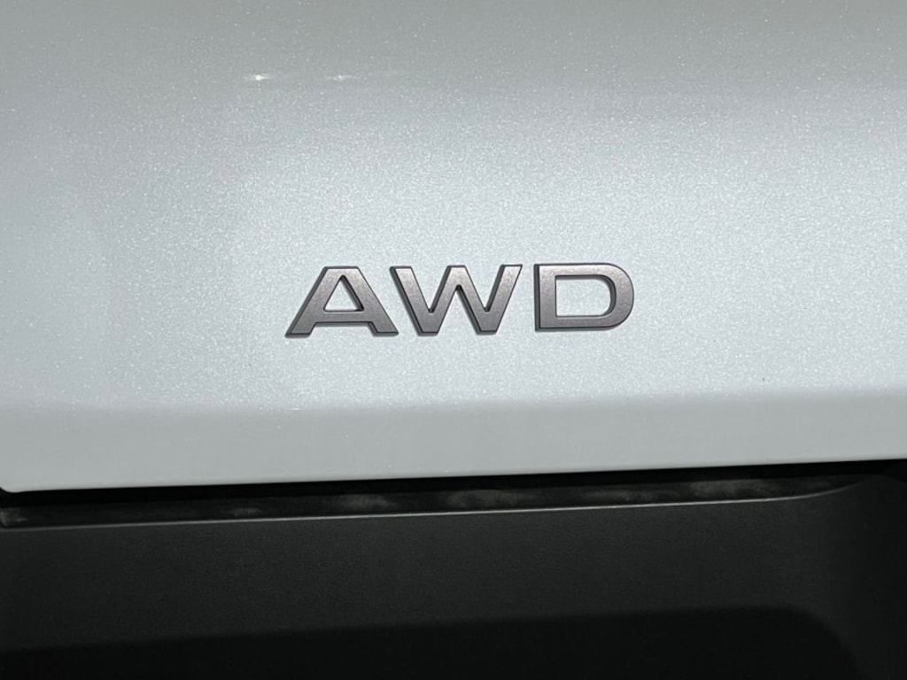 New 2025 Nissan Murano SL SUV