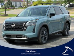 2026 Nissan Pathfinder SL SUV