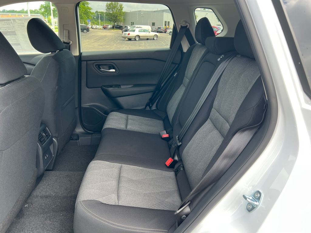 New 2026 Nissan Rogue SV SUV