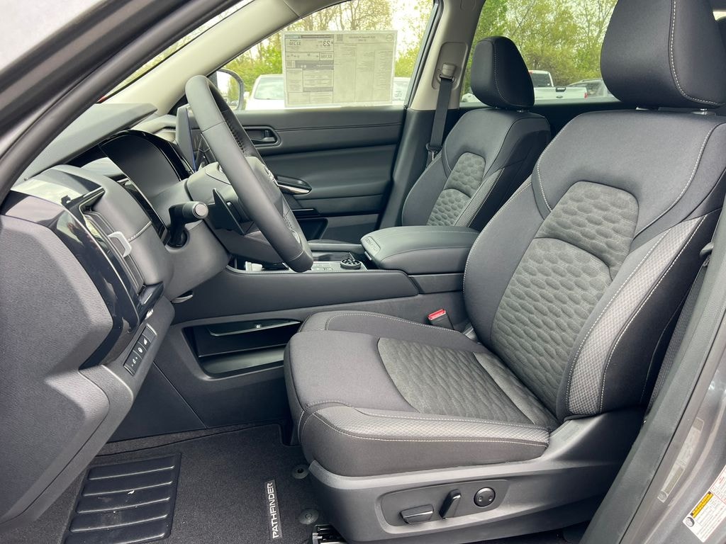 New 2026 Nissan Pathfinder SV SUV