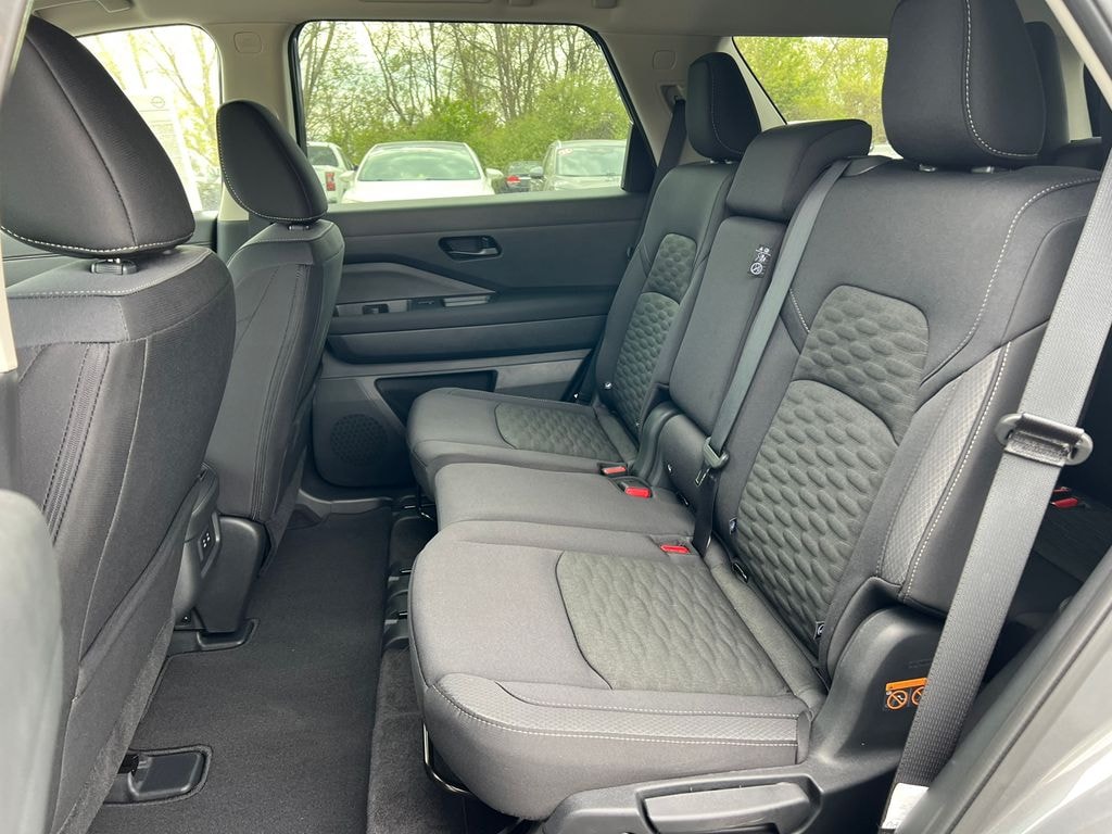 New 2026 Nissan Pathfinder SV SUV