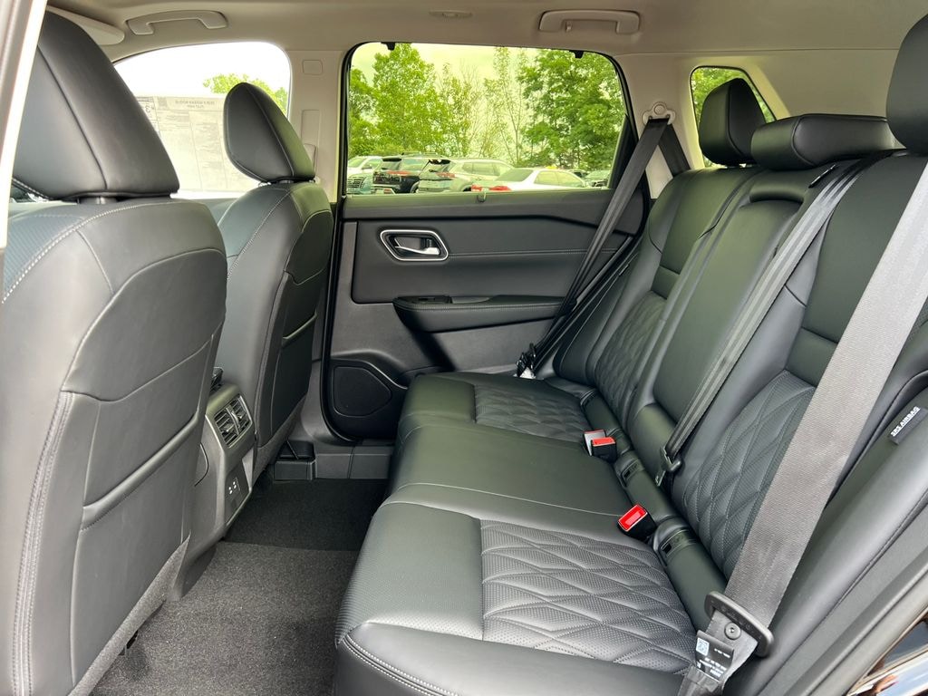 New 2026 Nissan Rogue Platinum SUV