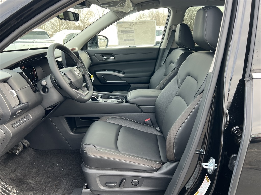 New 2026 Nissan Pathfinder SL SUV