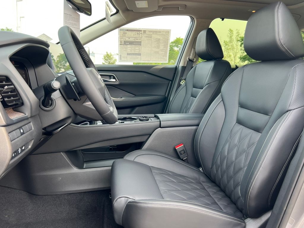 New 2026 Nissan Rogue Platinum SUV
