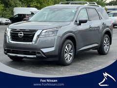 2025 Nissan Pathfinder SL SUV