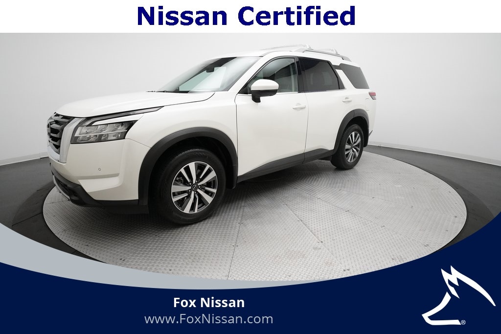 2024 Nissan Pathfinder SL's photo