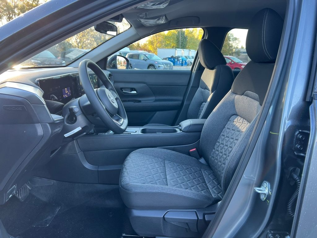 Used 2026 Nissan Kicks SV SUV