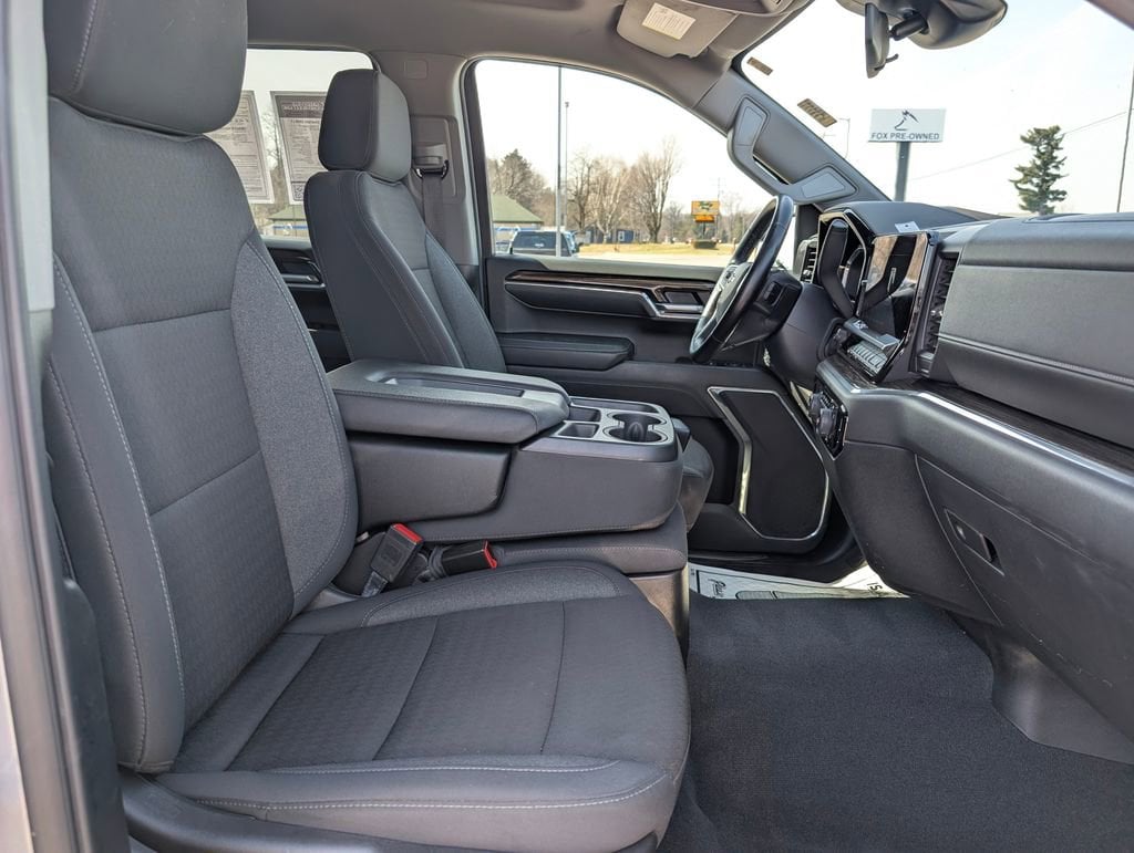 2024 Chevrolet Silverado 1500 LT - Photo 29