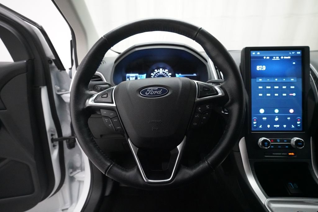 Used 2024 Ford Edge SEL