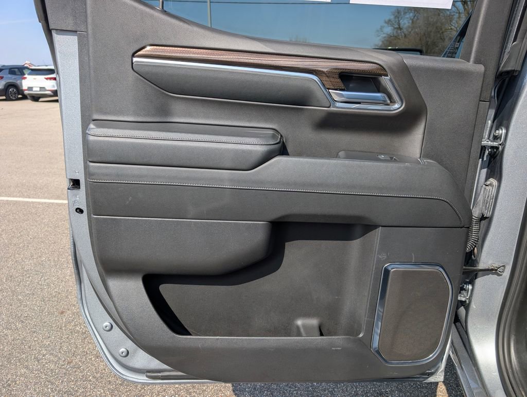 2024 Chevrolet Silverado 1500 LT - Photo 23