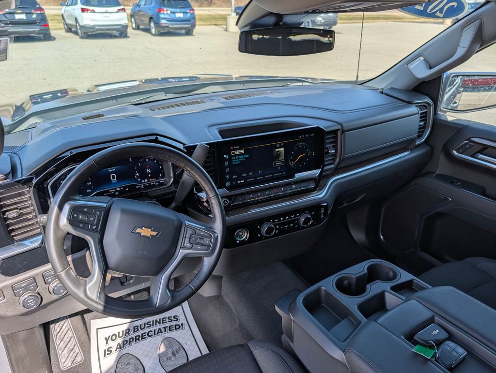 2024 Chevrolet Silverado 1500 LT - Photo 12