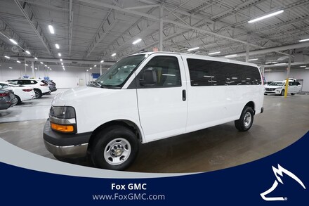 2024 Chevrolet Express Passenger 3500 1LT Van