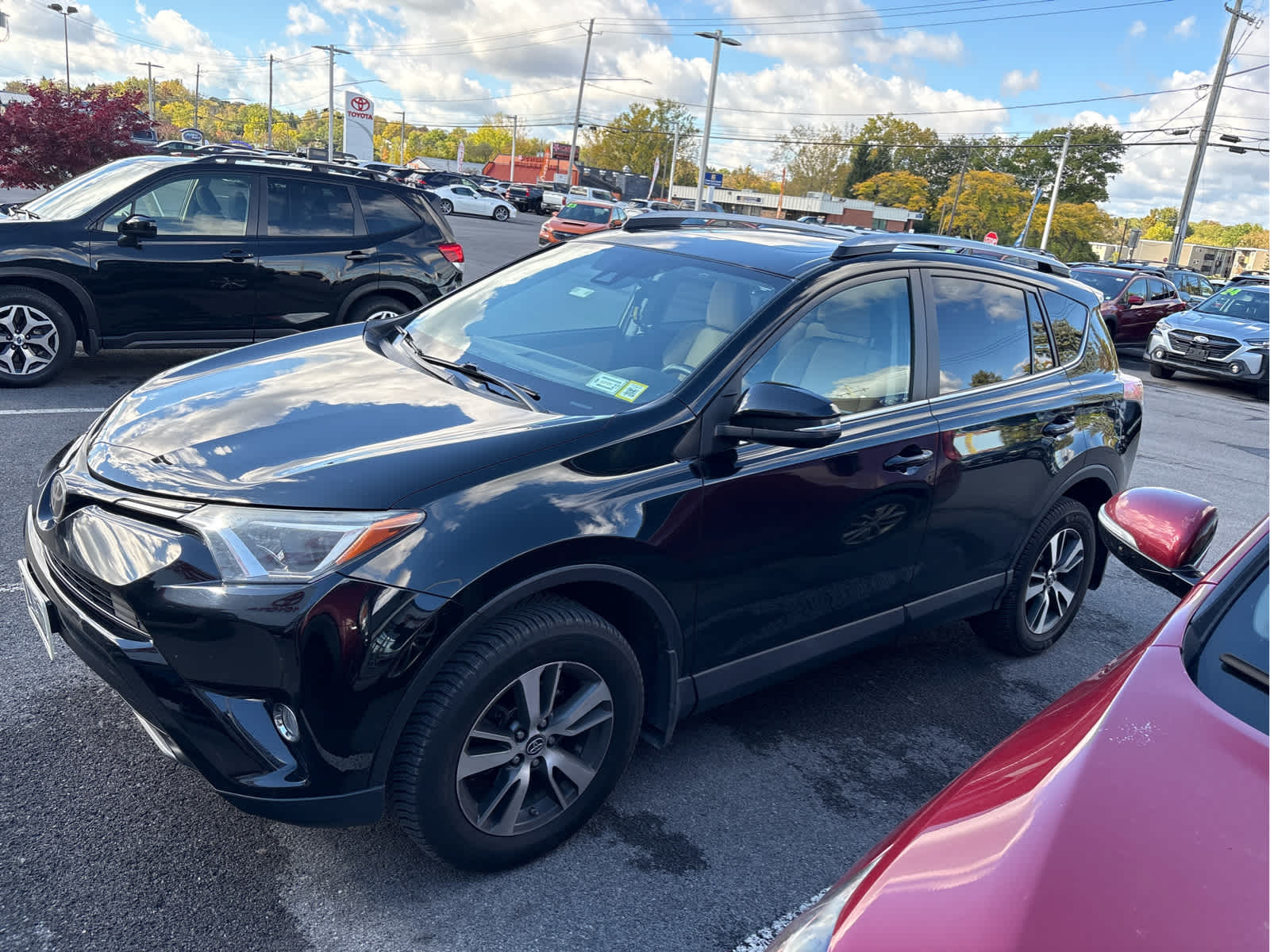 Used 2017 Toyota RAV4 XLE AWD (Natl)