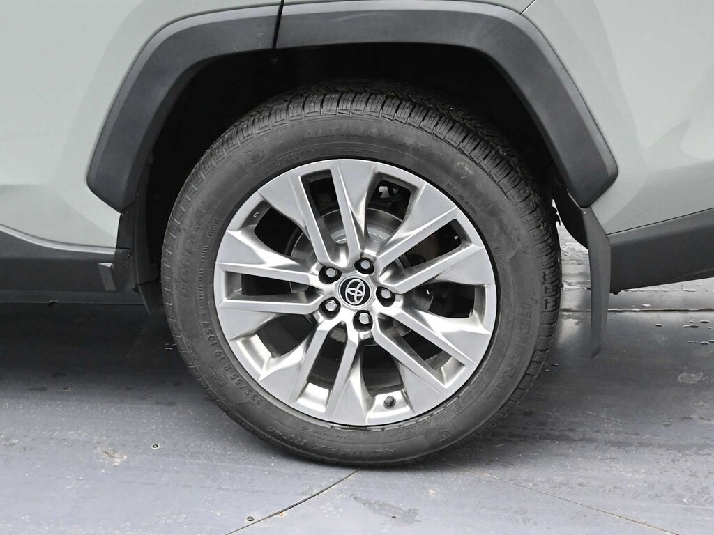 Used 2020 Toyota RAV4 XLE Premium AWD (Natl)