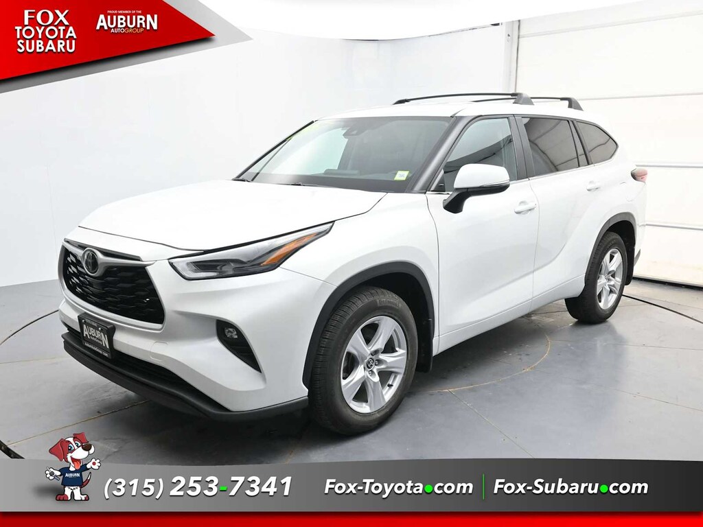 Used 2025 Toyota Highlander LE FWD (Natl)