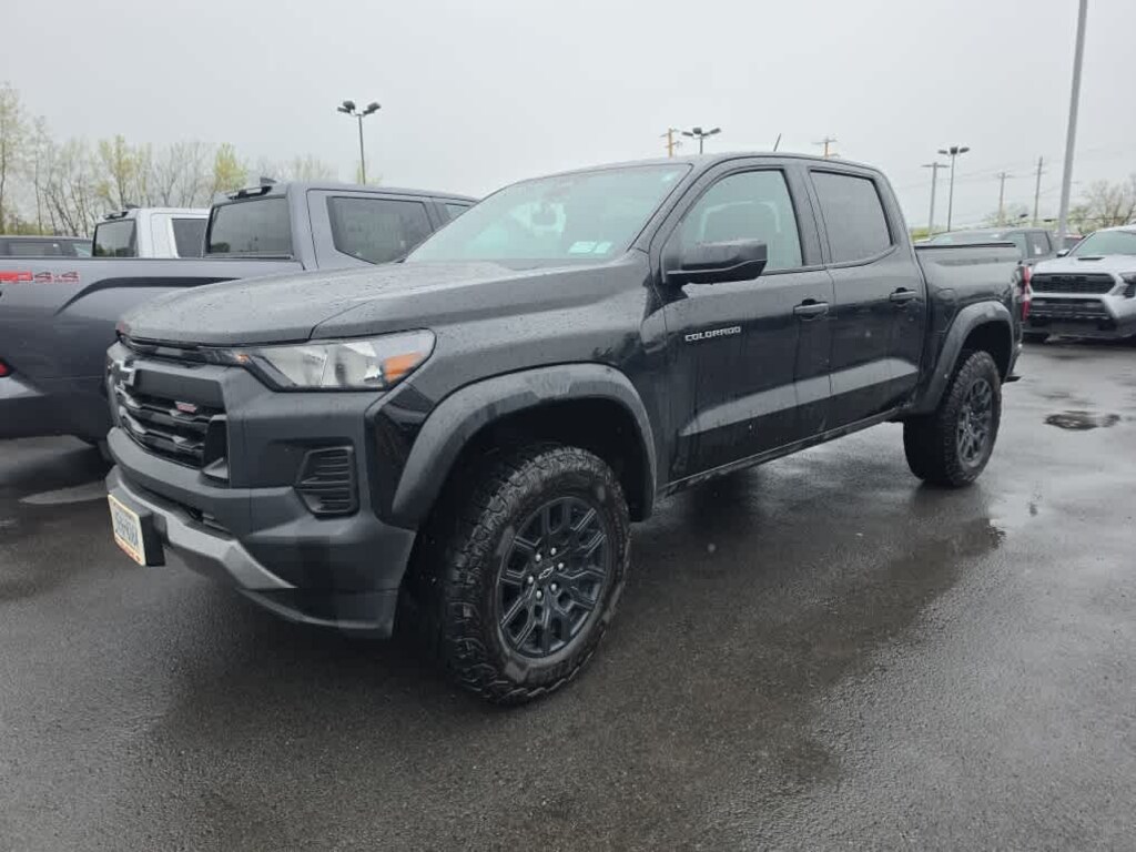 Used 2024 Chevrolet Colorado 4WD Trail Boss Crew Cab Crew Cab