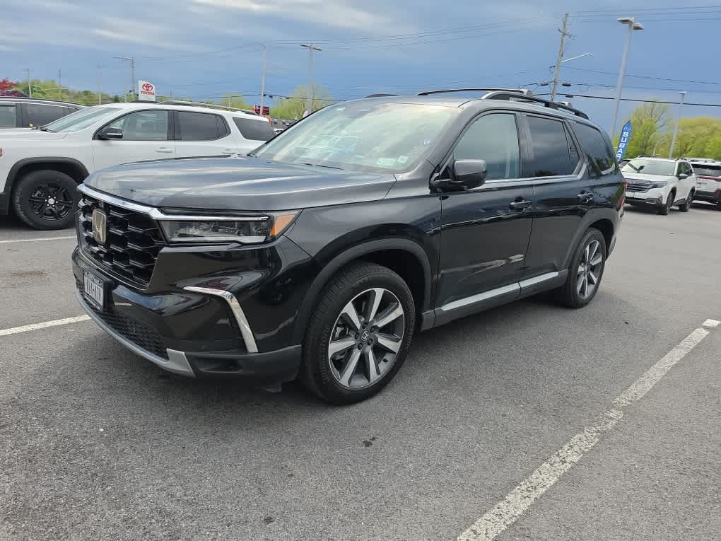 2025 Honda Pilot Elite AWD's photo