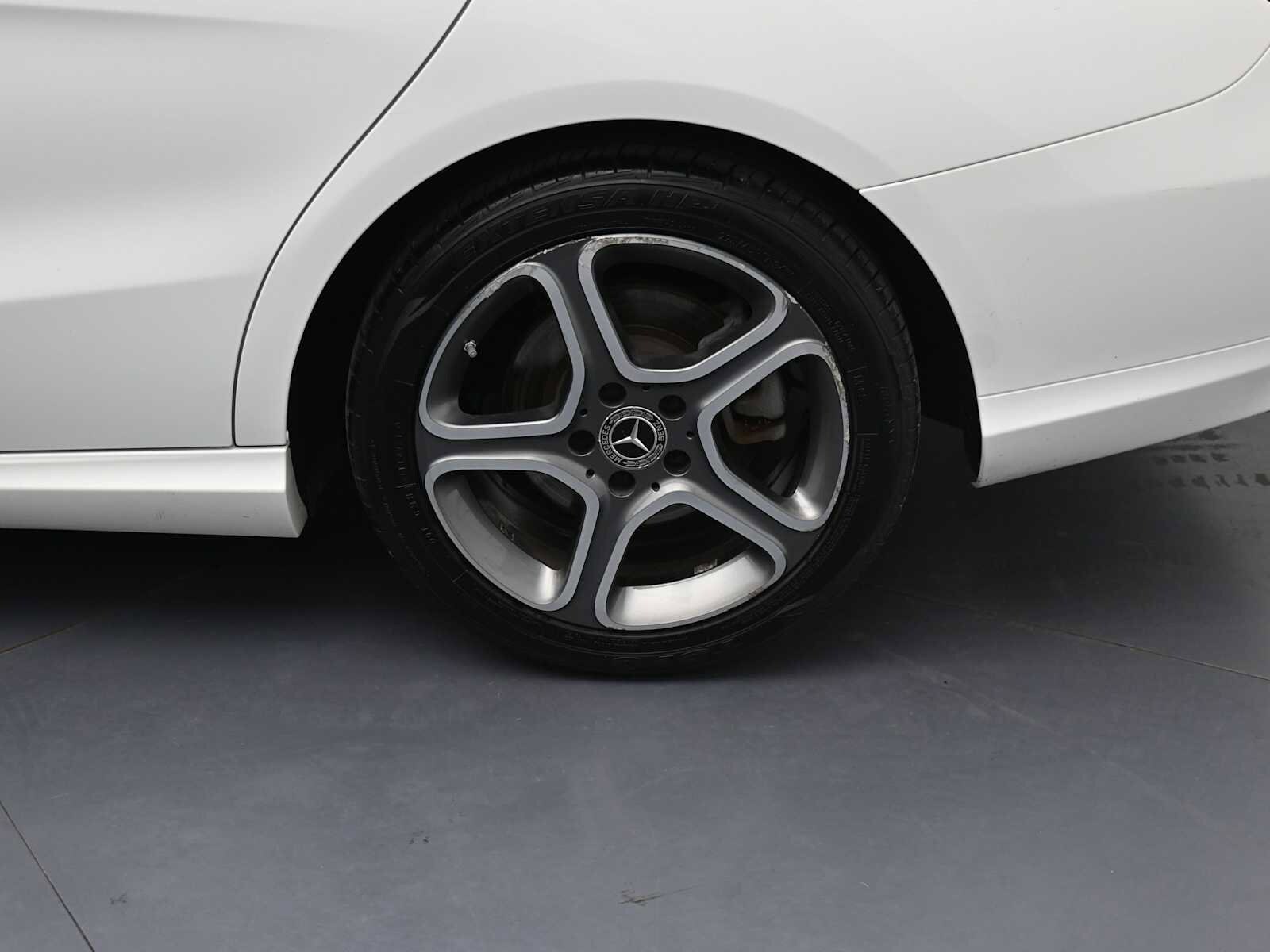 2019 Mercedes Benz CLA 250 photo 4
