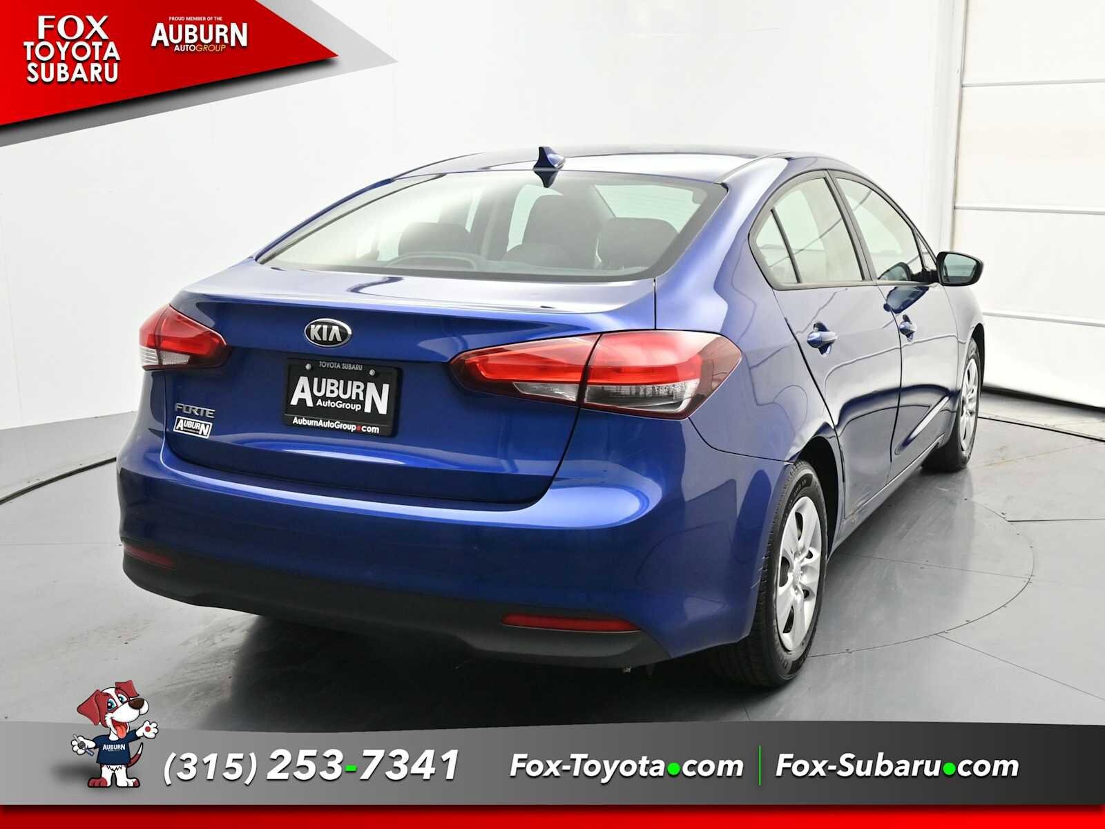 2017 Kia Forte LX Base photo 4