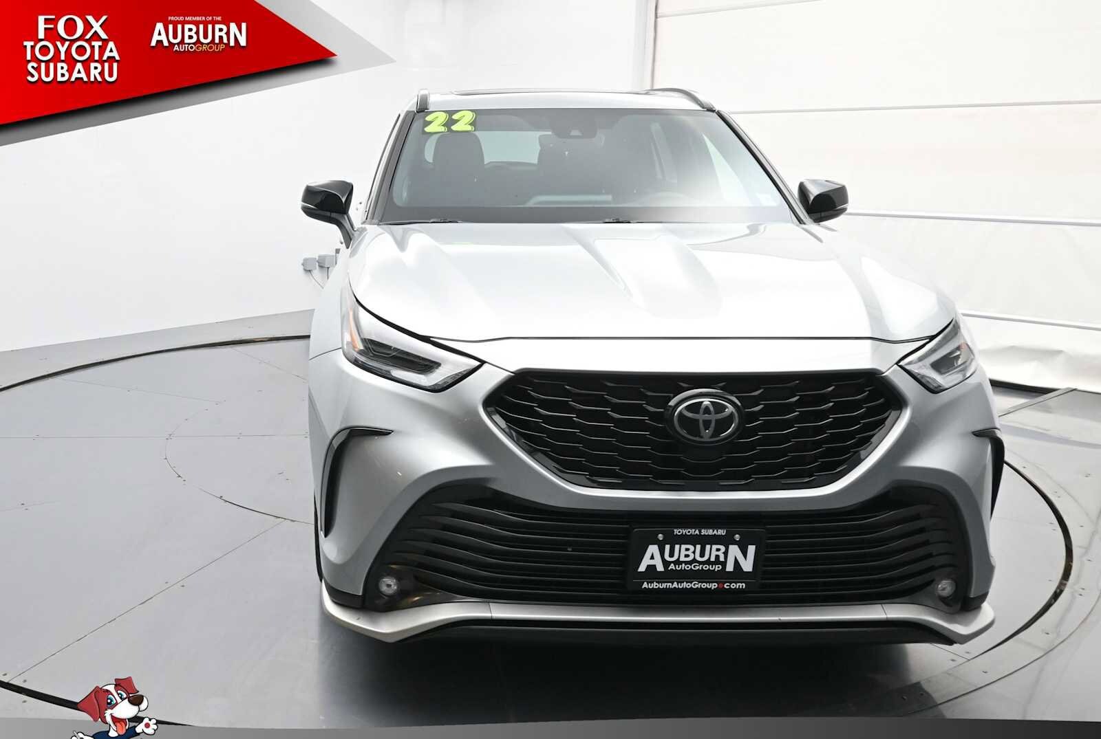 2022 Toyota Highlander XSE photo 2