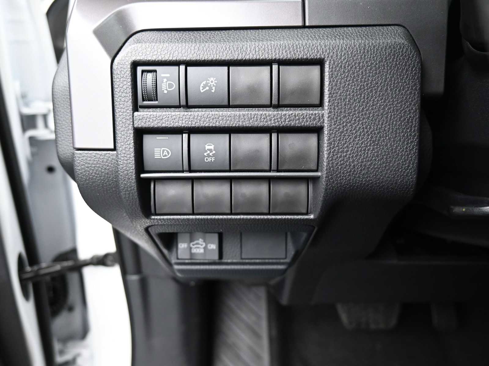 2025 Toyota Tacoma TRD Off Road - Photo 10