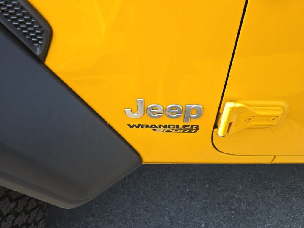 Used 2021 Jeep Wrangler Sport SUV
