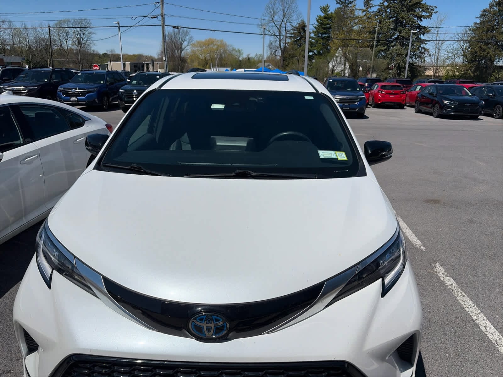 2023 Toyota Sienna's photo