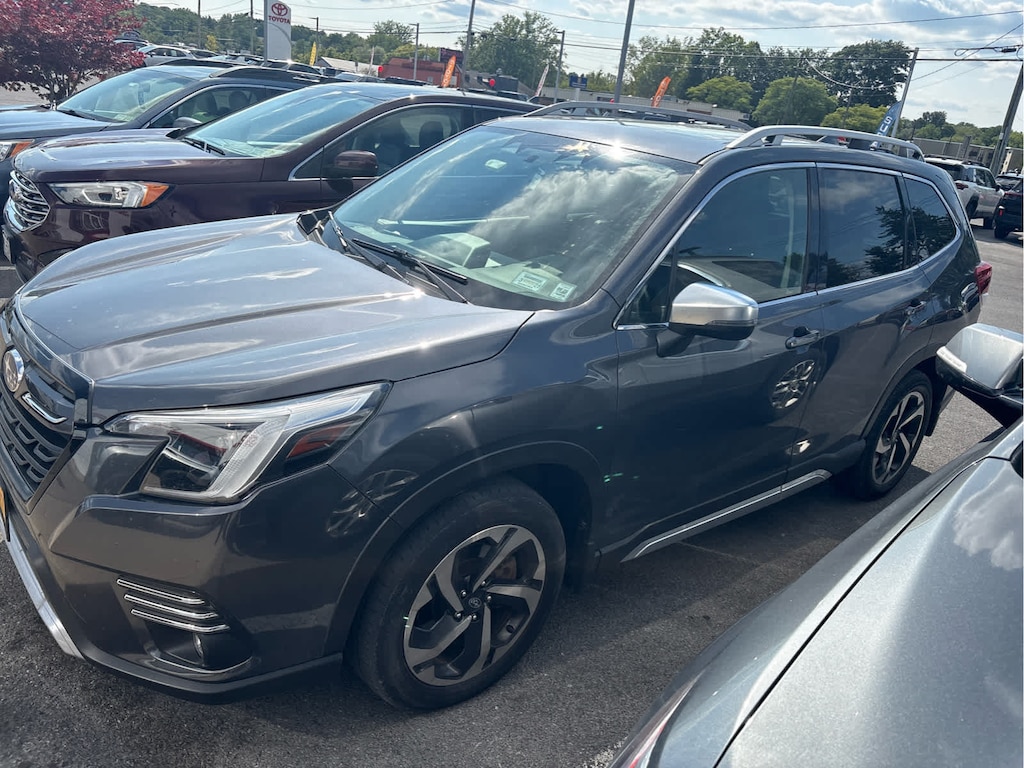 Used 2022 Subaru Forester Touring SUV