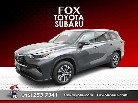 2022 Toyota Highlander XLE SUV