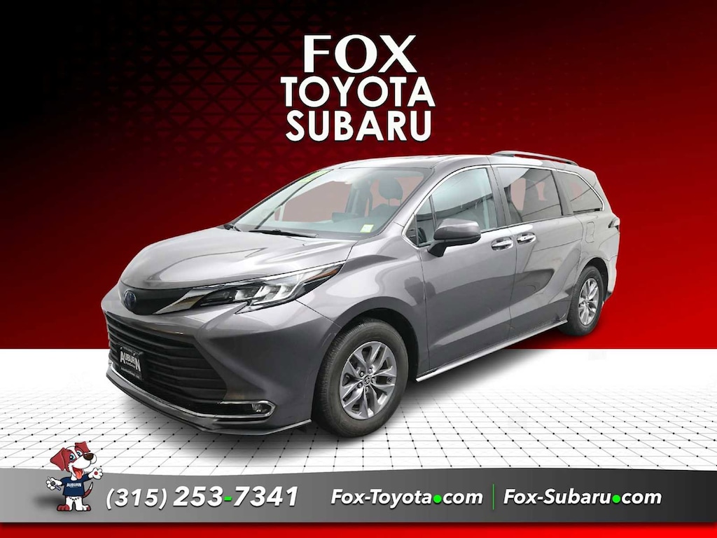 Used 2022 Toyota Sienna XLE 8 Passenger Van Passenger Van