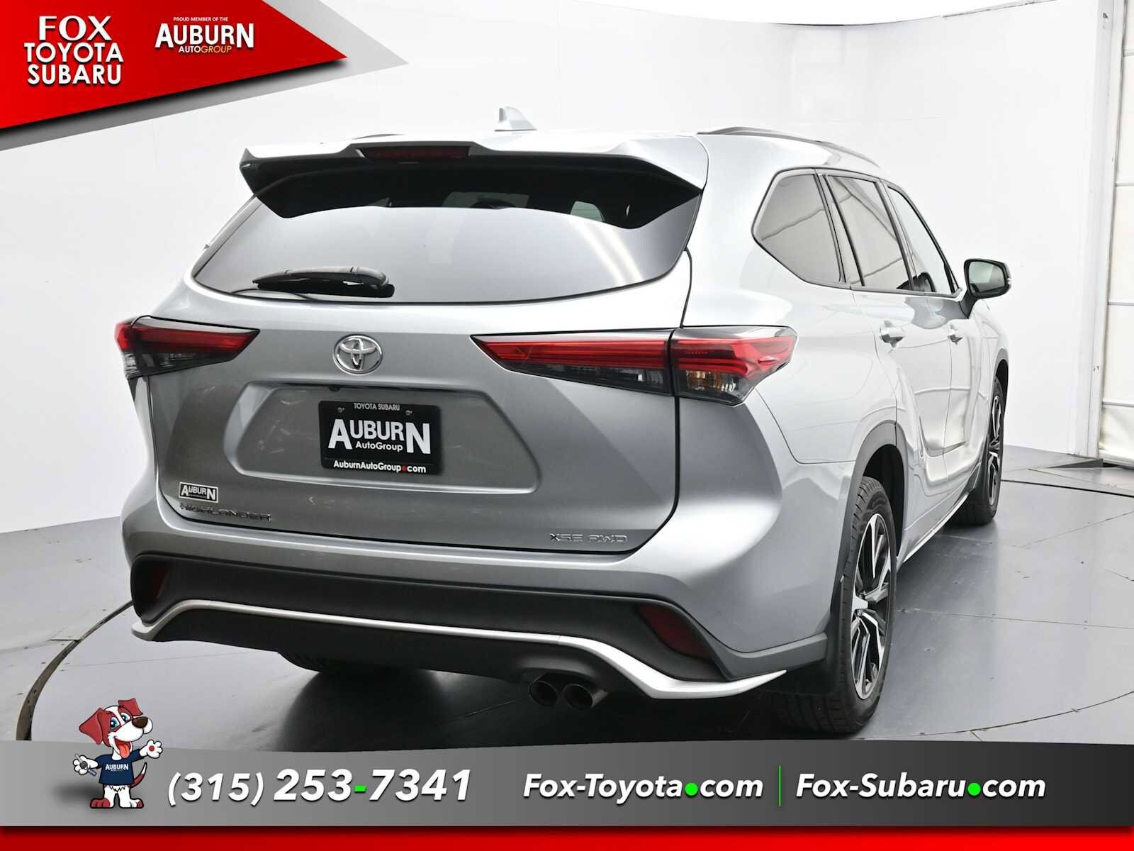 2022 Toyota Highlander XSE photo 3